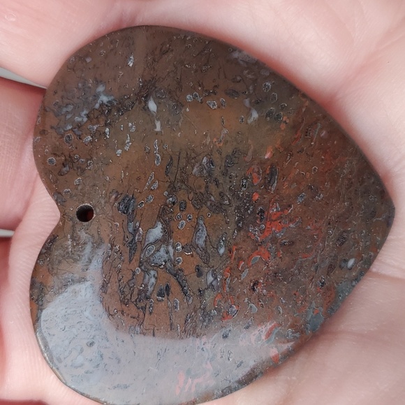 New Natural Plum Jasper Heart Shaped Pendant. - Picture 11 of 11
